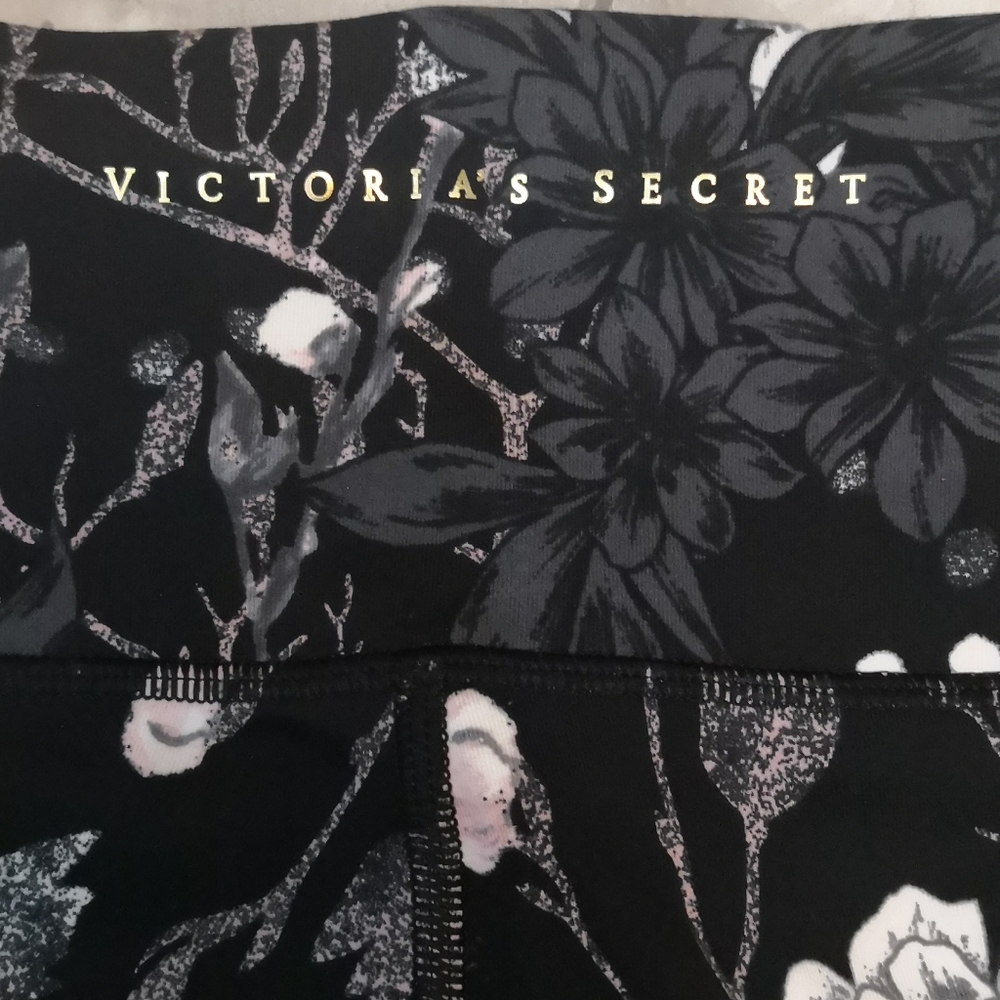 NWT Victoria's Secret Leggings Size 10 - Picture 6 of 7